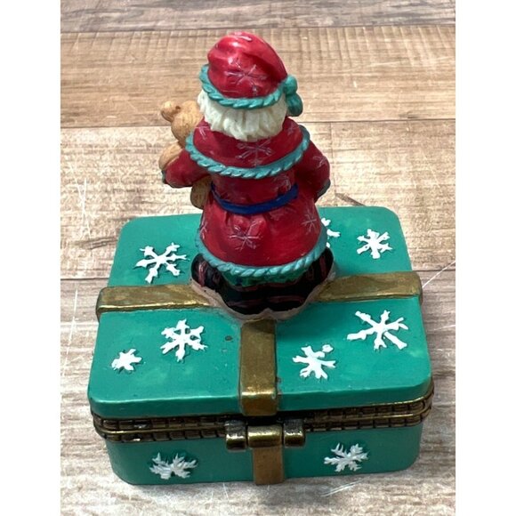 Vintage Christmas Santa Claus Trinket Box With Gift Design & Snowflakes - Picture 3 of 5